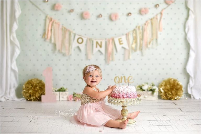 One Birthday Sign - 1st Birthday Party Decor - Perfect for First Birthday Photo Shoots, Cake Smashes, Photo Props